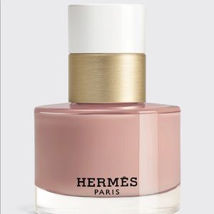 Hermès nail polish